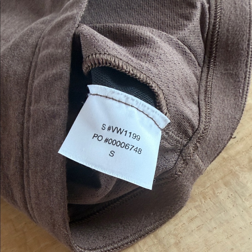 Vuori - Elevation Racer Bra - Chocolate Milk Heather - S - Picture 6 of 6